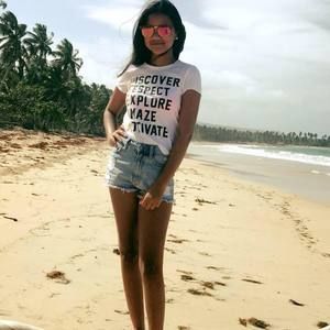 Meet your Posher, Rubi